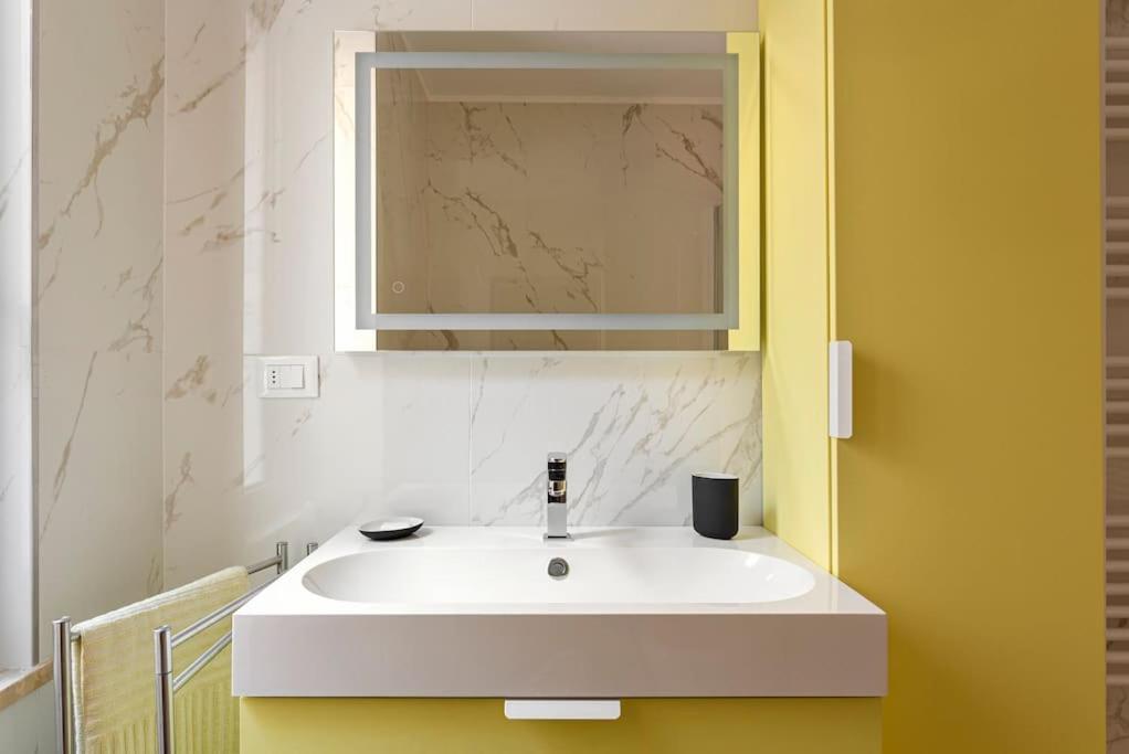 Amazing Apartment In Duomo Milan Extérieur photo